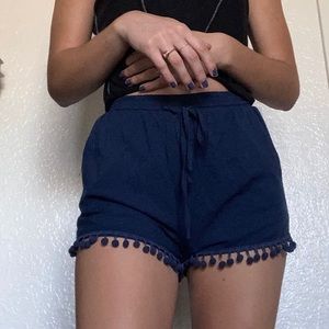 VERYJ Women’s small tassel shorts